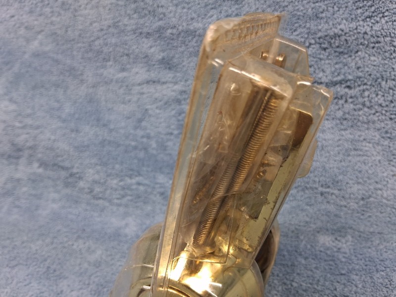 Keyed Entry Deadbolt, Polished Brass Two Keys 5 Pin Cylinder New In Box gallery