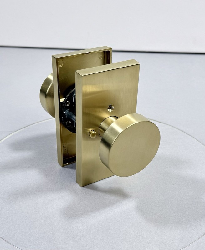Baldwin PVCONCFR044 Contemporary Privacy Door Knob Set 5" Rectangle- Satin Brass gallery