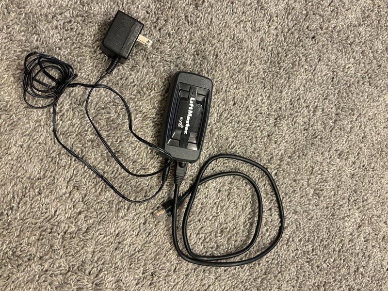 LiftMaster 828LM Garage Door Opener Internet Gateway – Ethernet And Wall Cords!