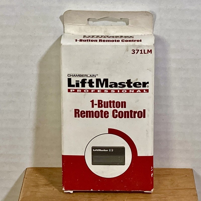 LiftMaster Professional 1-Button Remote Garage Door Opener Model 371M Untested