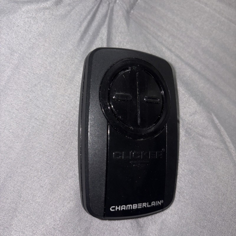 Chamberlain KLIK3U-BK Clicker Universal 2-Button Garage Door Opener