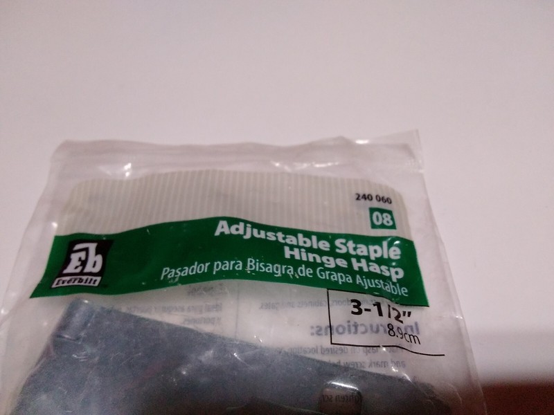 Lot 2 Everbuilt Adjustable Staple Hinge Hasp Everbilt 3 1/2" 8.9 cm Zin plated gallery