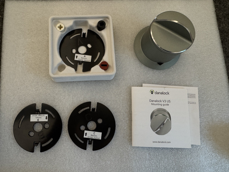 DANALOCK V3 USA – SET OF 4 LOCKS WITH 4 KEYPADS AND BRIDGE (ZIGBEE)