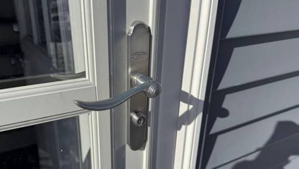Larson 20297817 QuickFit Keyed Handleset Brushed Nickel Leverset