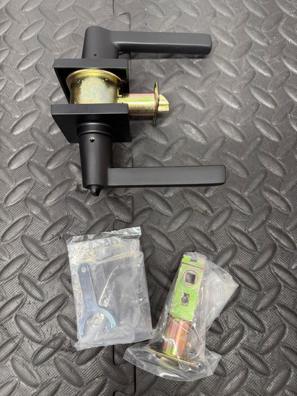 Emtek 5122HLOUS19RH Single Cylinder Keyed Entry Door Lever Set*NEW* gallery