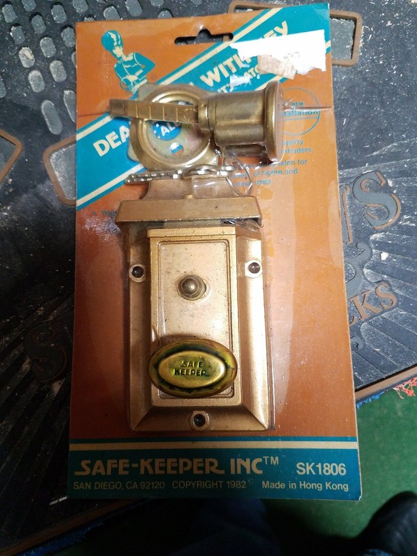 Safe-Keeper Inc. Deadlatch With Key