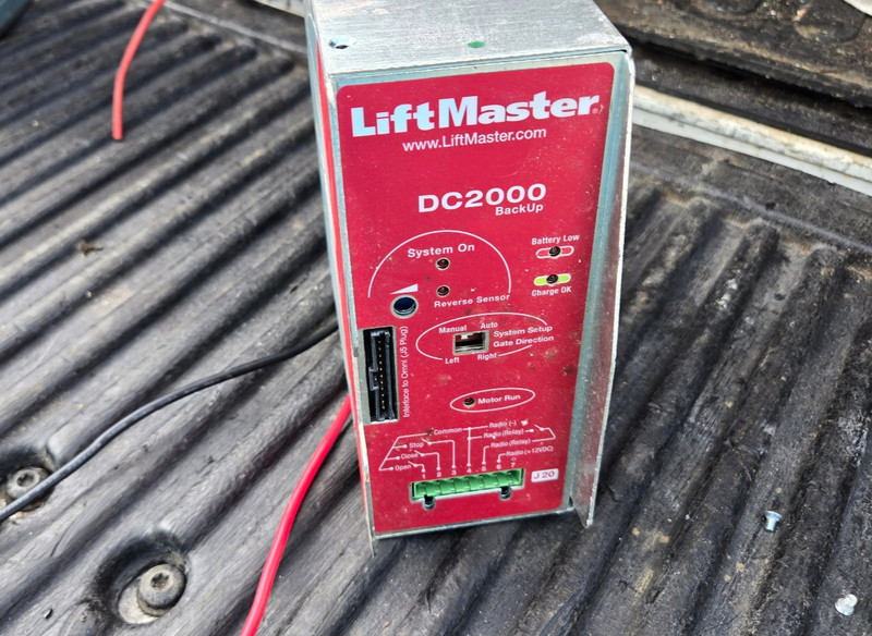 Liftmaster DC2000 Controller with Battery Backup – Controller Only USED NO BATT