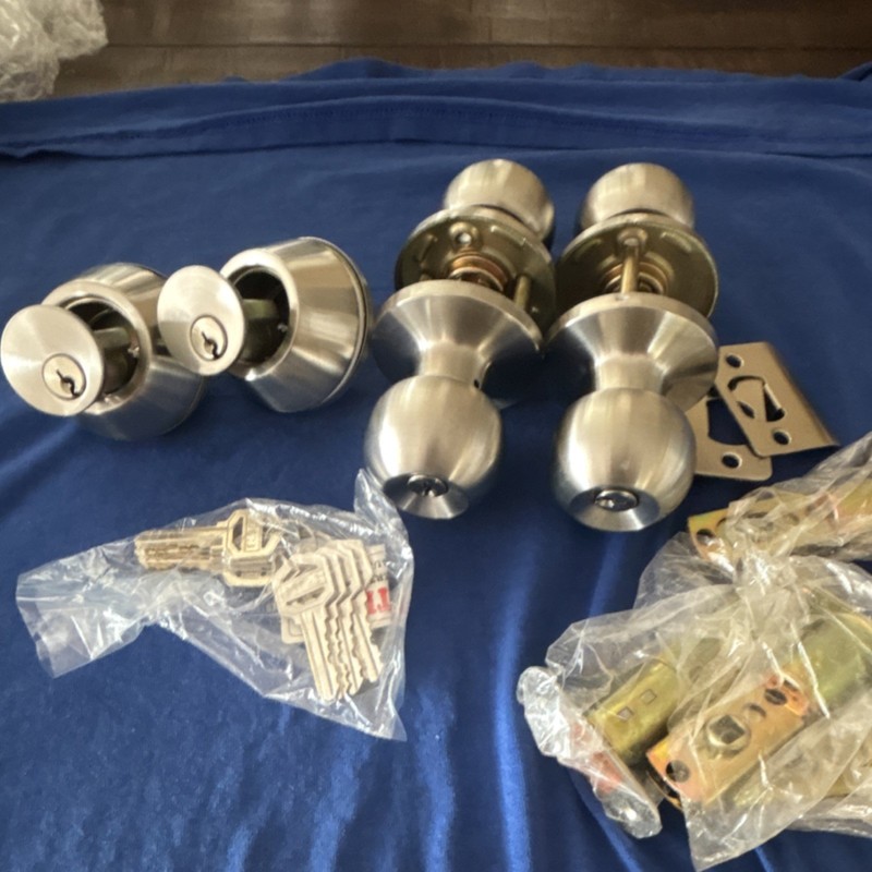 Stainless Steel Entry Door Lock Set, Satin nickel,4 piece lockets with keys.