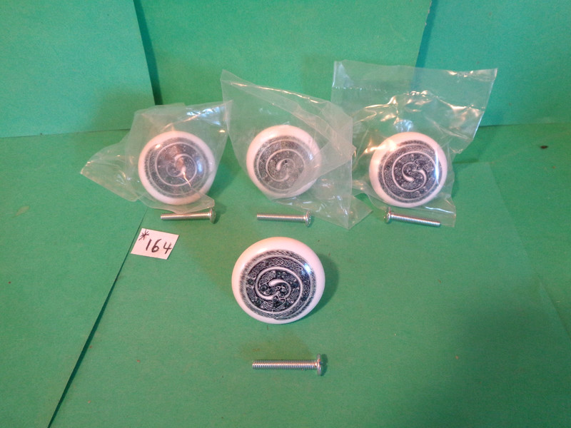 Cabinet/Drawer Porcelain Knob w/Hardware, Coiled Snake Pattern, 4 Count (New)