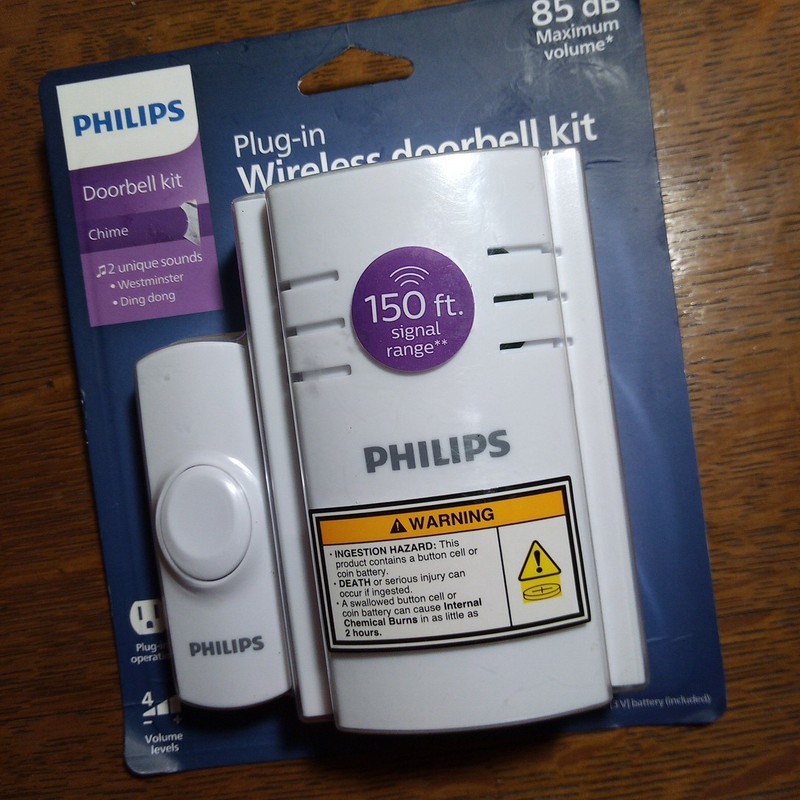 Philips Wireless Doorbell Kit Plug-In Chime 150ft Range 85dB DES2120W/27 New