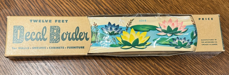 Vintage Retro Decal Border Flowers Lily Pads Scrapbooking 12 Feet Made in USA