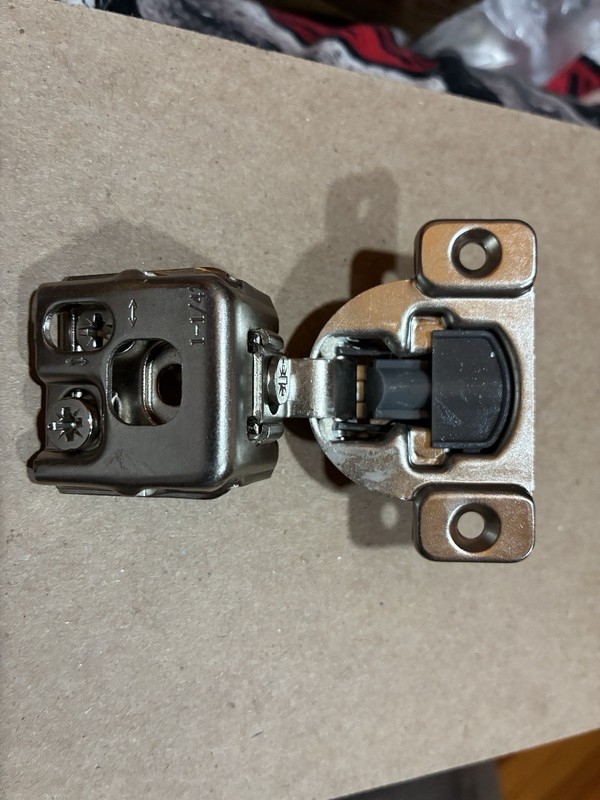 1 1/4'' Adjustable Soft Close Concealed Cabinet Hinges, Pack of 4 gallery