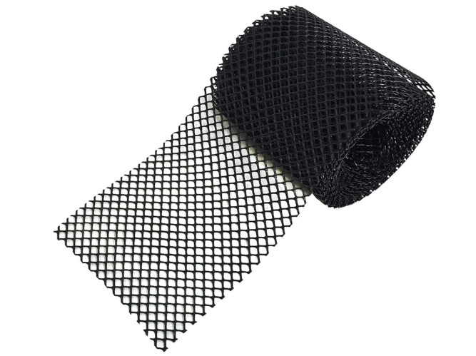 Gutter Guards 160 Linear Ft. Plastic Mesh Total= #4 Rolls of 40’x 6.1’’ 2 Boxes
