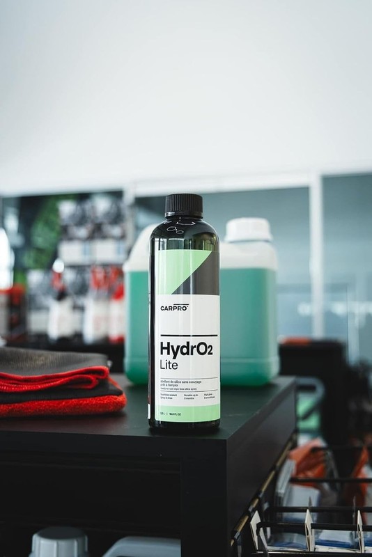 HydrO2 Lite Touchless Silica Sealant 500mL - Effortless Paint Protection gallery