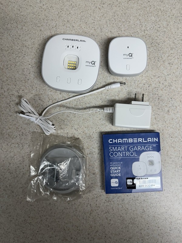 CHAMBERLAIN Smart Garage Control – Wireless Garage Hub and Sensor w Wifi