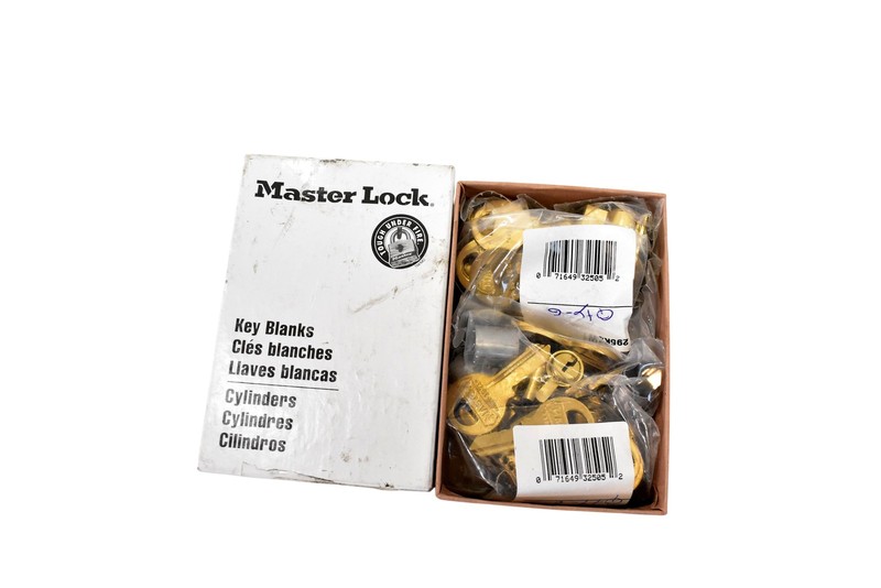 Master Lock 295KZW1 Barrel Lock Set Brass Gold Polished With Keys Qty 12