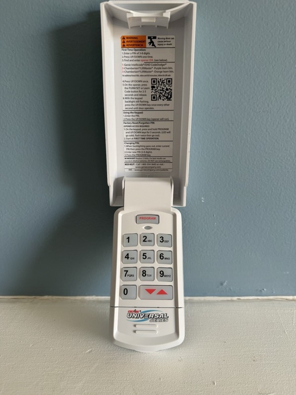 Genie Universal Wireless Keypad Exterior Control For All Garage Door Openers