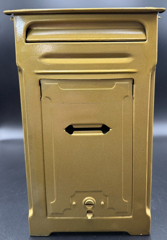 P.N. CO US Letter Size Residential Metal Mail Box W/Some Hardware-Vintage