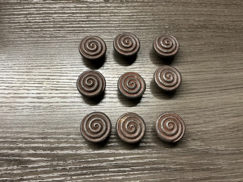 9 Vintage Hickory Hardware Rustic Iron Round Swirl 1 1/4″ Cabinet Pull Knob (29)