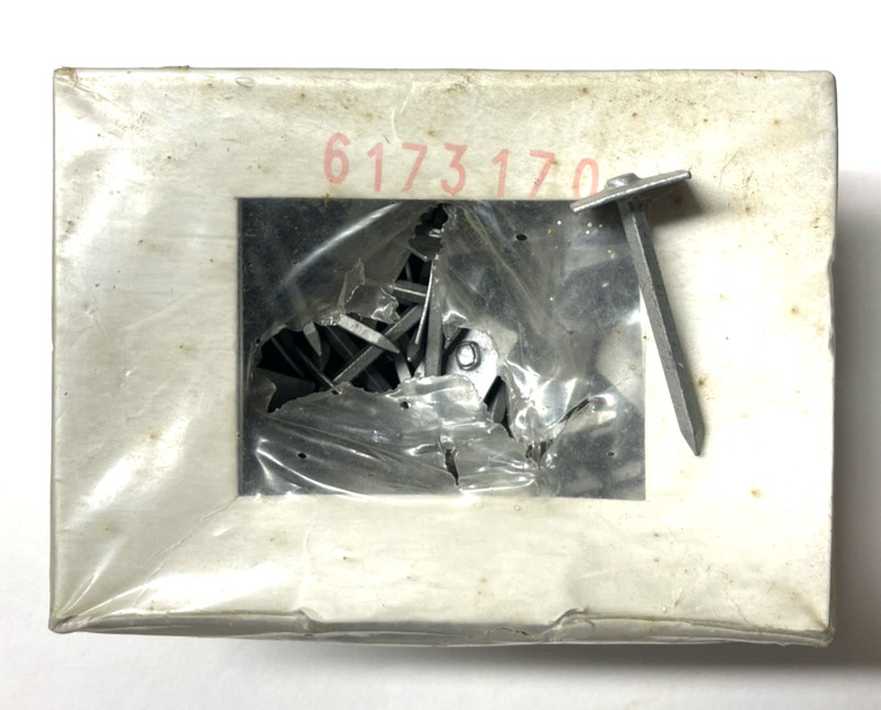 2.6 lbs Square Head Nails for insulating wall cover 5/8" x 3/4" head 1 7/8" long