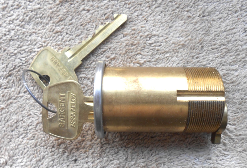 SARGENT ASSA ABLOY Mortise Cylinder 2 " long with 6 pin LA keys