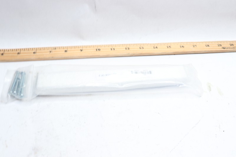 (2-Pk) European L-Shape Finger Pull Sand Silver 9″ 060119238