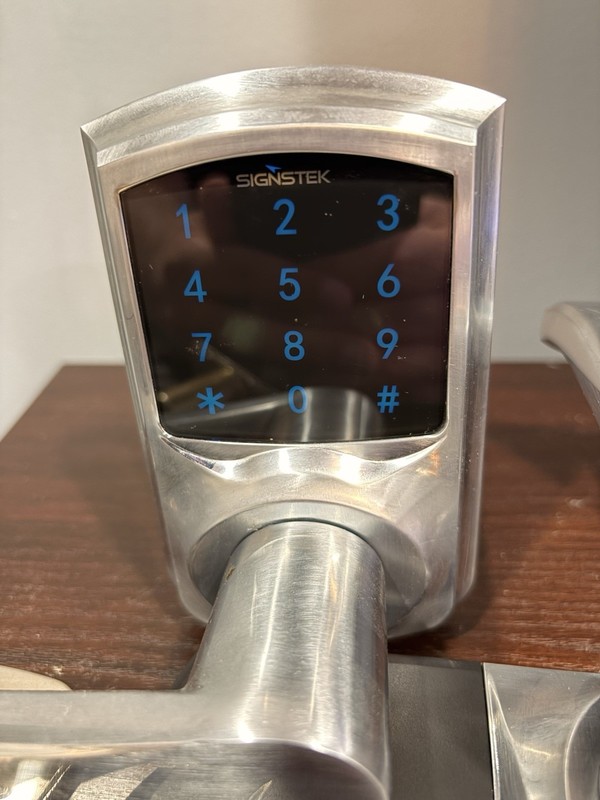 Signstek ST668 Keyless Entry Touchscreen Smart Keypad Door Lock Satin Nickel