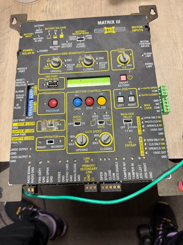 MAXIMUM CONTROLS MATRIX III GATE OPERATOR PCB CONTROL MAIN BOARD UNTESTED READ