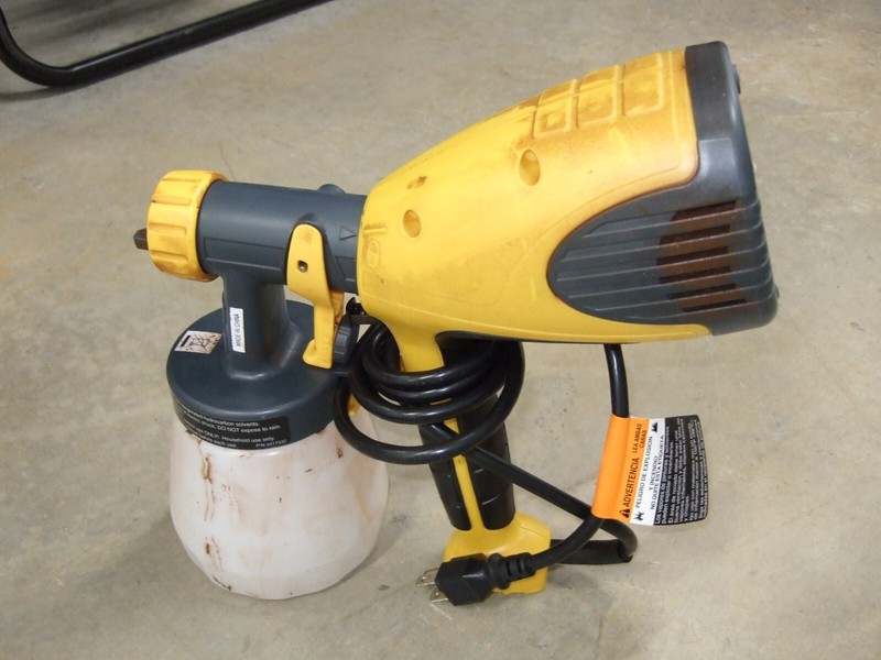 Wagner Hand-Held Control Spray Sprayer model 0417201 Yellow & Black color
