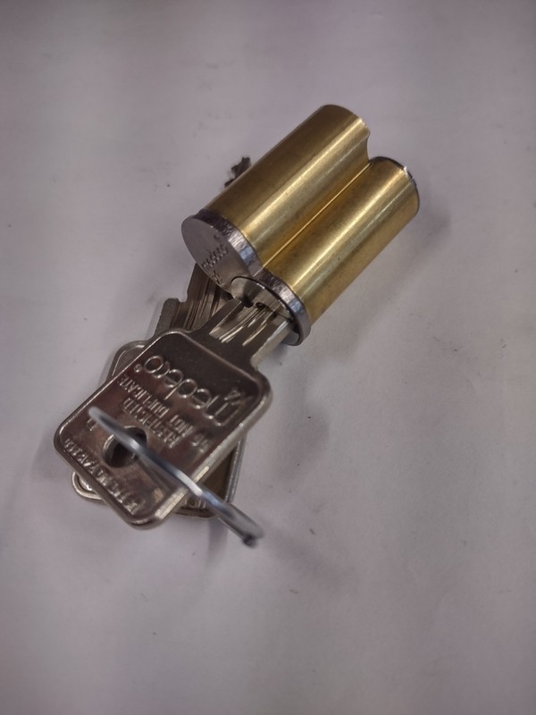 Medeco E3P0 High Security IC Cylinder Lock with 2 User Keys Locksporting