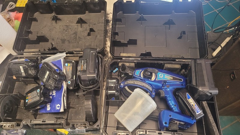 READ Graco Proshot Fine Finish Cordless Airless Sprayer 18V W 5 BATTERIES