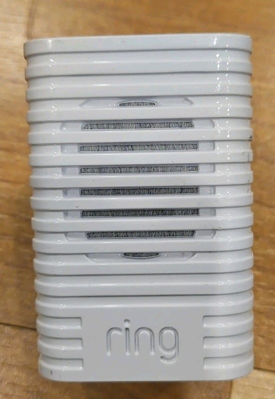 Ring Wi-Fi Chime Doorbell Outlet Plug-In, White, 1st Generation 8AC1S5-0EN0
