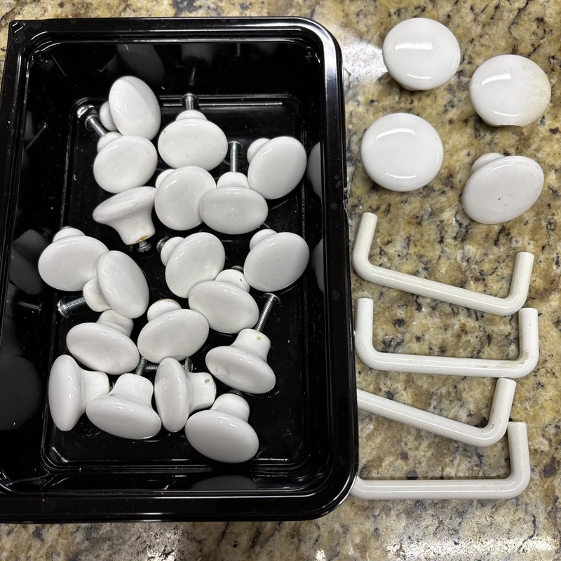 26 Cabinet Hardware White Ceramic knobs / pulls 1 1/4 In X 19, 1.5 X 3 More
