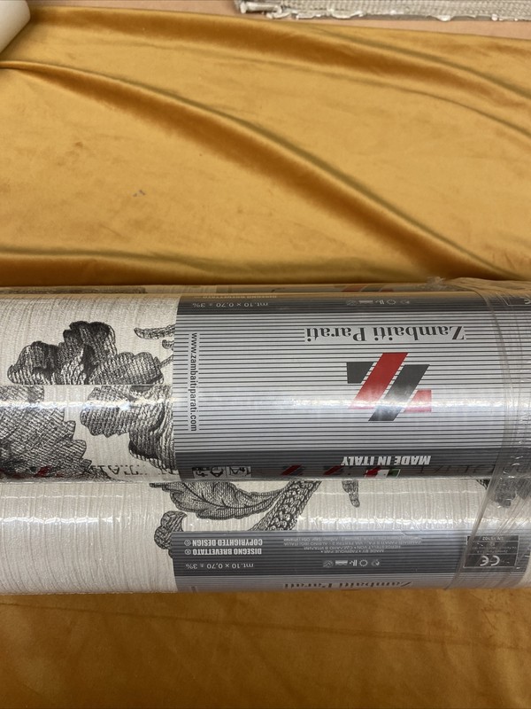Bellissimo 4;Italian Wallpaper; #299-9107, 3 Double Rolls gallery