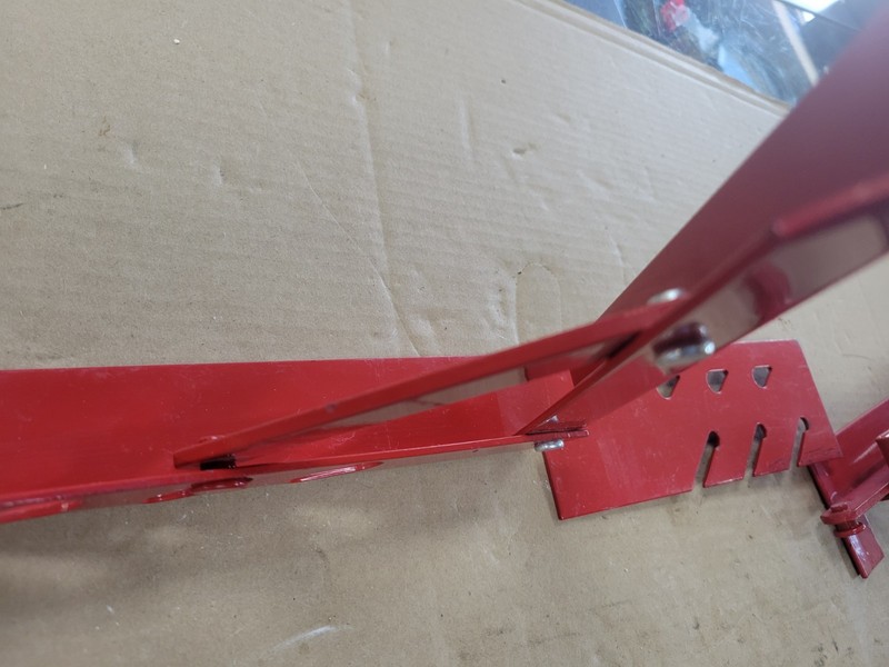 (QTY 2) Qualcraft 2500 10-Inch Adjustable Roofing Bracket Red gallery