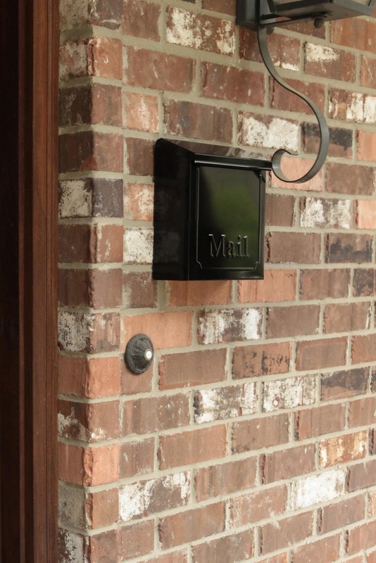 Townhouse Vertical Small Capacity Galvanized Steel Wall Mount Mailbox 4.1 x 8... gallery