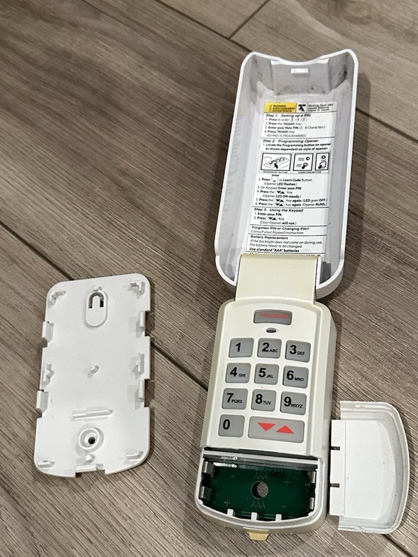 Genie Intellicode Wireless Keyless Keypad Garage Door Opener Model GK White