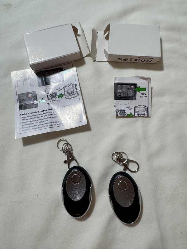 Universal Garage Door Remote Control Key Fob – Unbranded (2-Pack) – Easy Program