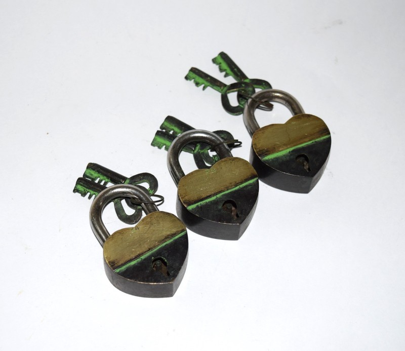 Unique Heart Craft Storage Box Padlock Brass Door Lock Set of 03 Pieces RD904 gallery