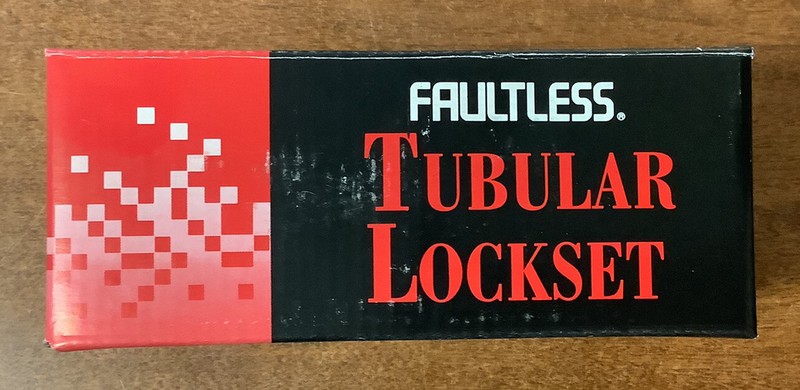 Faultless Tubular Lock Set T6830 Passage Set – Antique Brass – New! – Free Ship!