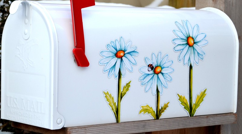 Mailbox Magnet Partial Cover Daisy Trio Address Nbrs for White Mail Box gallery