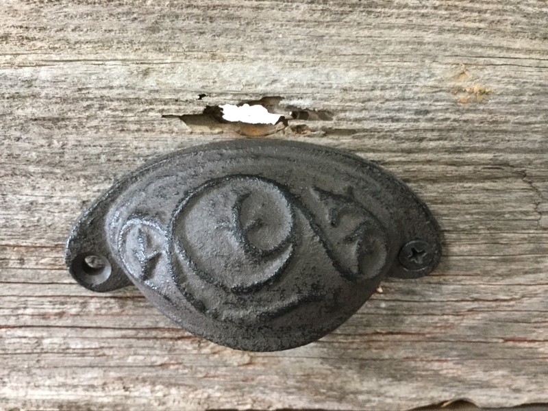 Set Of 2 Rustic Cast Iron Swirl Shell Drawer Pulls (1184-0011)