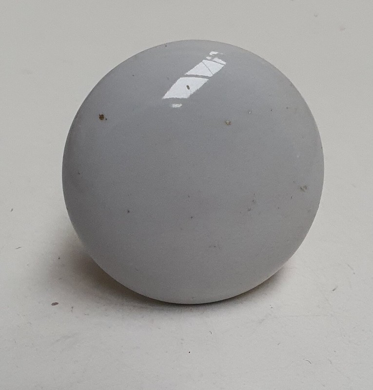 12x Preowned Sml White Ceramic Cupboard Door Knob 3.5cm Wide 2.5cm Profile Width gallery