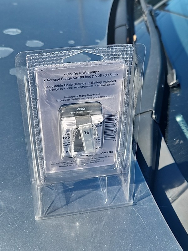 Heddolf P220-1KA One Button Gate & Garage Door Remote gallery
