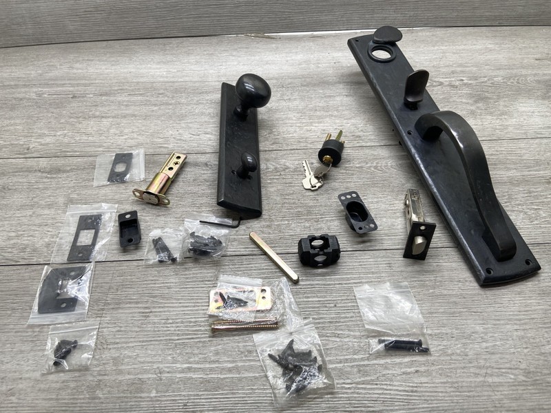 Signature Hardware EH-TB-18-700.10-R-DB-NB-N Ellis Entrance Door Set