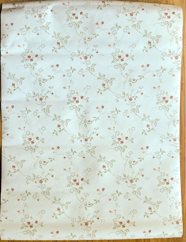 Vintage Ginger Tree Designs, Raspberry Floral, 1-1/2 Bolts