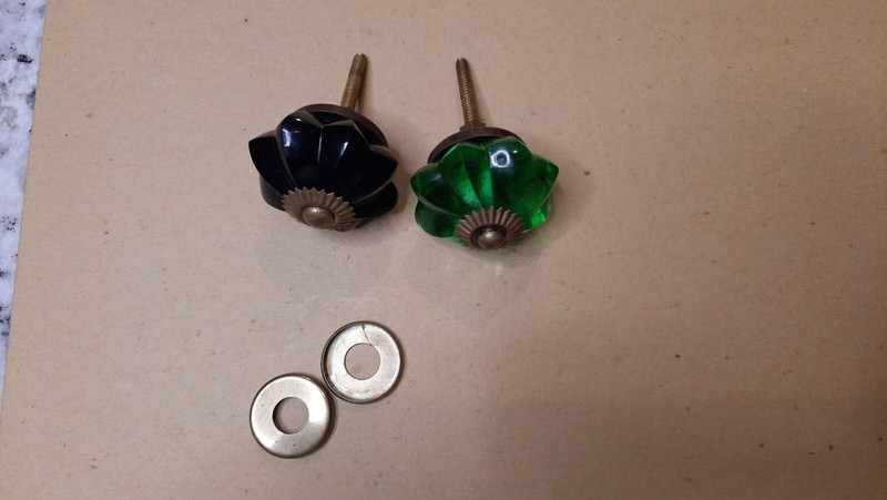 LOT 2 GREEN & Black ROUND WITH 9 SEGMENTED POINTS, BRONZE ACCENTS gallery