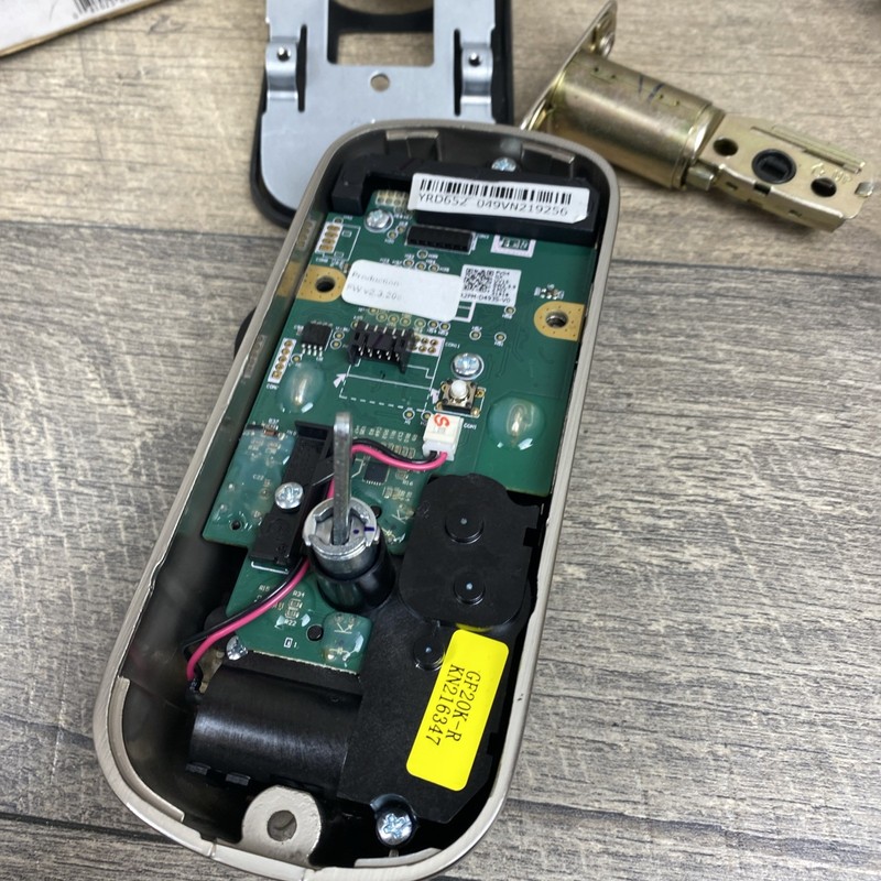 Yale Assure Lock - Smart Lock - Keypad W/ Bluetooth- YRD256-WF1-619 ⚠️read⚠️ gallery