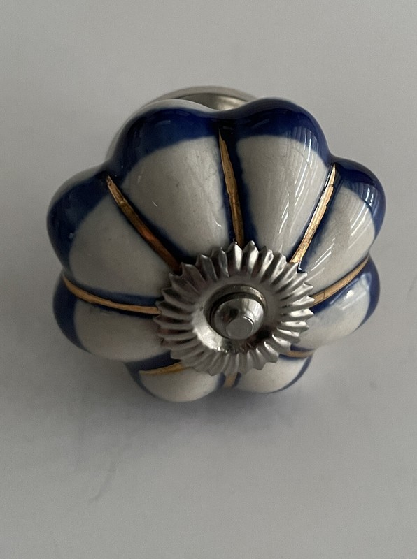 Ceramic Cabinet Knobs Lot 2 Floral Shaped White Blue Gold Silver 1-7/8" Round gallery