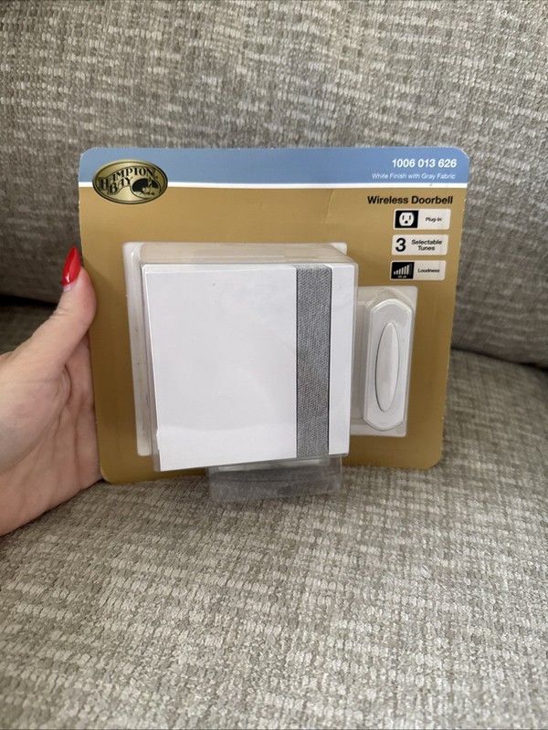 Hampton Bay Wireless Square Plug In Door Bell Kit in White with Gray Fabric